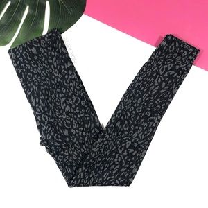 SPANX Indigo Leopard Look At Me Now Seamless Leggings